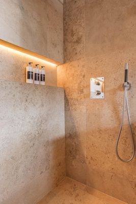 Utsikt, 90m2, 3 sovrum, bastu, eldstad, ski-in/out - Bild 14