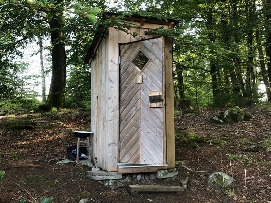 Charmigt hus med sjötomt i naturskön omgivning - Bild 23