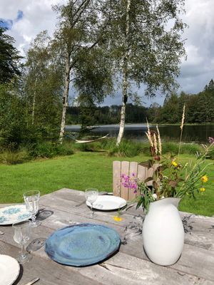 Charmigt hus med sjötomt i naturskön omgivning - Bild 6