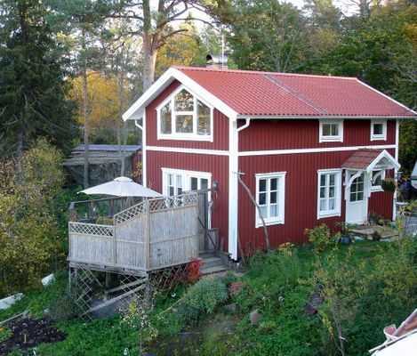 Underbart litet fristående hus vid Väddöviken