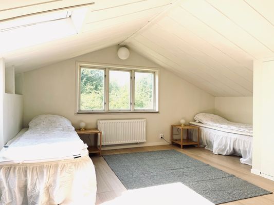 Alf Hambes villa 450m ifrån havet i Steninge - Bild 10