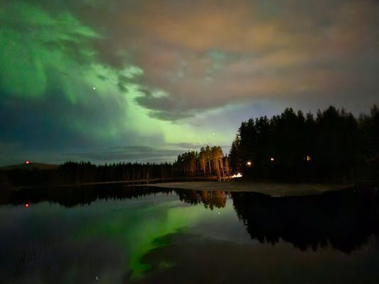 Charmig gård vid vatten med bastu och utedusch - Bild 22