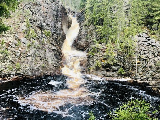 Digerfallet 💦 Fämtfallet finns även längre ner med badbrygga och Kvarndammen