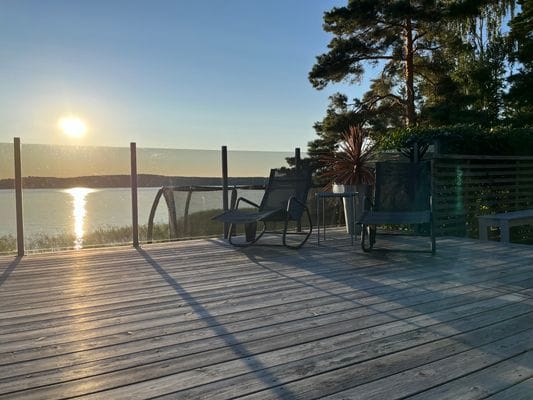 Unik timmerstuga vid Vänerns strand - Bild 38