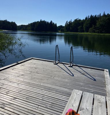Mysigt fritidshus med egen brygga - Bild 8