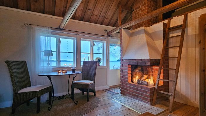 Bild 4 på Sjöstuga vid Mälaren – brygga, roddbåt & bastu