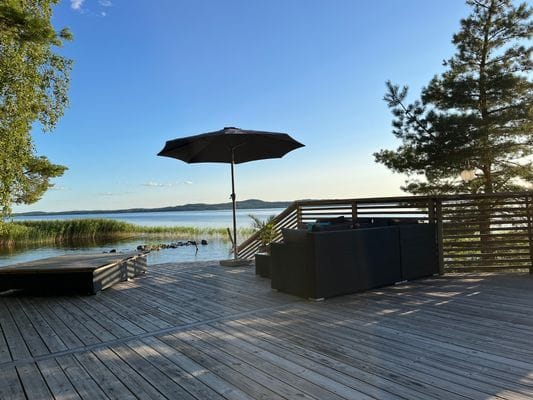 Unik timmerstuga vid Vänerns strand - Bild 37