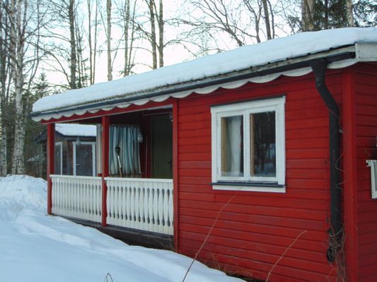 Hyr denna stuga i Strömsund på 44 m². 1 sängplatser. Från 910 kr per dag. Se bilder och tillgänglighet här.