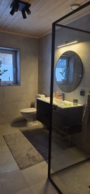 Modern stuga i Borga med rätta fjällkänslan! - Bild 16