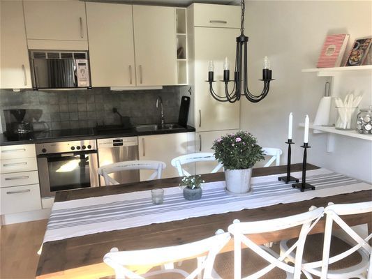Hyr denna stuga i Ramundberget på 51 m². 6 sängplatser. 6 300 - 17 900 kr per vecka. Se bilder och tillgänglighet här.