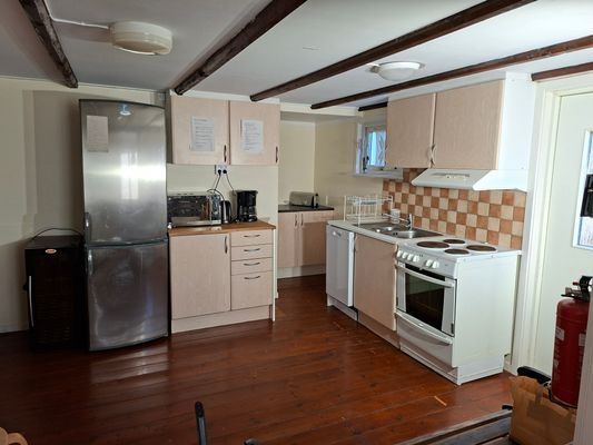 Stuga vid Tofta Strand nära bad, affär, restaurang - Bild 11