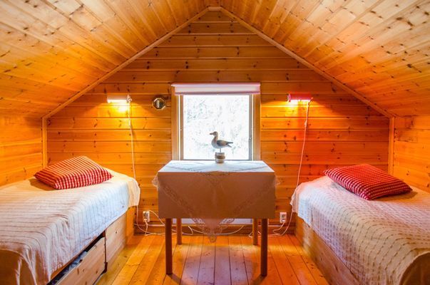 Fint enskilt beläget hus på Möja med sjöglimt - Bild 19