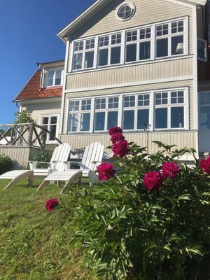 Hyr denna stuga i Sigtuna på 250 m². 13-15 sängplatser. 26 000 - 30 000 kr per vecka. Se bilder och tillgänglighet här.