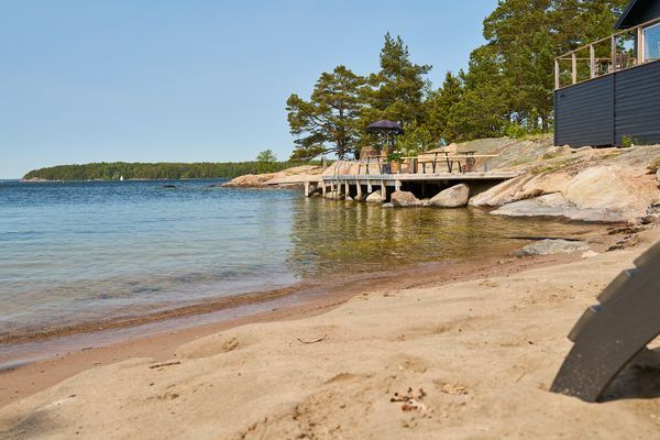 Sommarhus i skärgården på sjötomt med egen brygga - Bild 16
