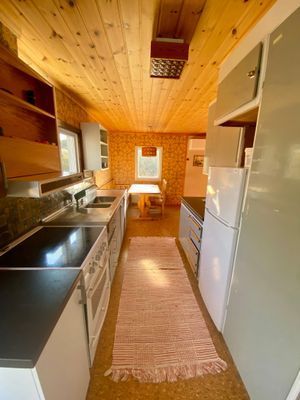 Hyr denna stuga i Finspång på 80 m². 4-6 sängplatser. Från 6 000 kr per vecka. Se bilder och tillgänglighet här.