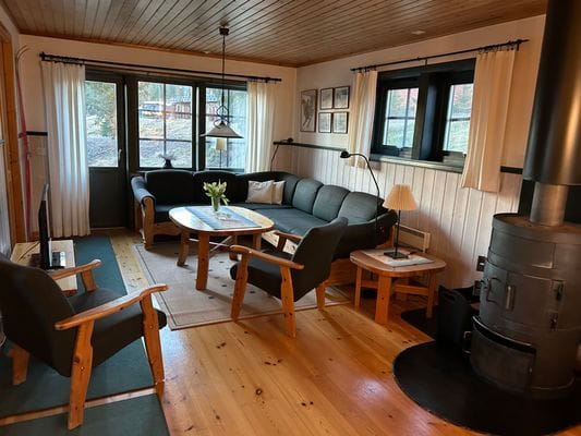 Hyr denna stuga i Lindvallen på 56 m². 8 sängplatser. Pris ej tillgängligt. Se bilder och tillgänglighet här.