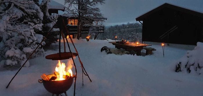 Hyr denna stuga i Tänndalen på 54 m². 5-9 sängplatser. 4 200 - 8 900 kr per vecka. Se bilder och tillgänglighet här.