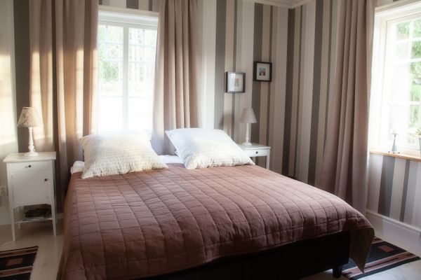 Bo mitt i naturen nära Kolmårdens djurpark. - Bild 8