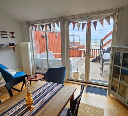 Strandnära lägenhet med havsutsikt i Byxelkrok
