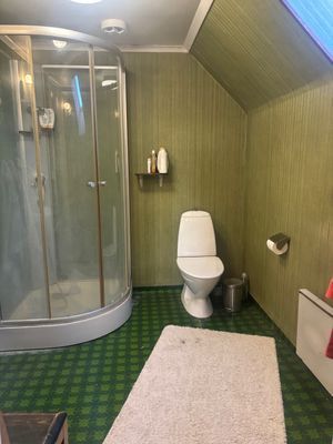 Lantlig kalkstensgård nära både Tofta och Visby - Bild 12