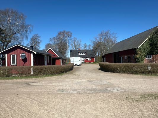 Stuga på hästgård