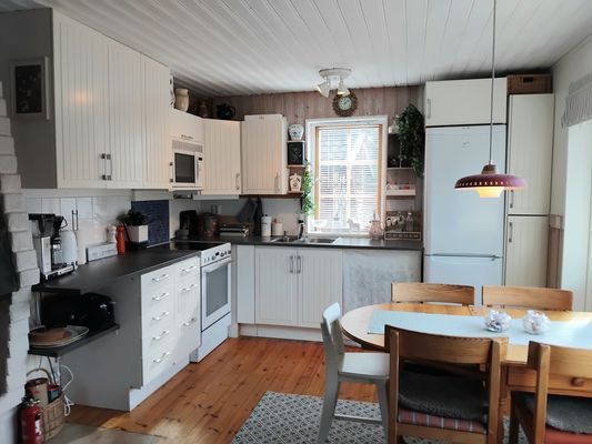 Havsnära hus med alla bekvämligheter - Bild 6