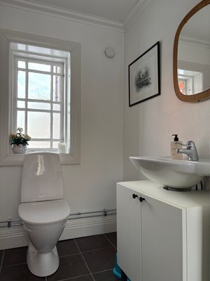 Mysig stuga i byn Löa i Bergslagen - Bild 39