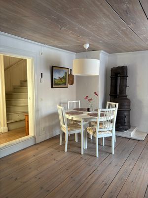 Mysig stuga i byn Löa i Bergslagen - Bild 46