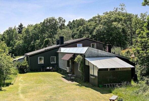 Stort sommarhus för den aktiva familjen
