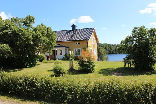 Stuga, sjöutsikt, mkt nära barnvänlig badplats