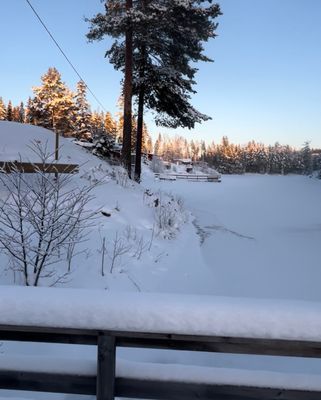 Traditionellt 1700-tals torp direkt på sjön - Bild 24