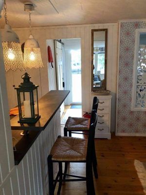 Köks/bardisk i norra foto taget mot entrén norra.