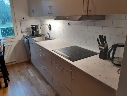 Fin 1a med stora uteplatsen - Bild 8