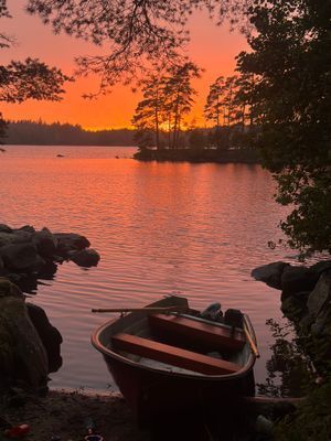 Hus vid sjön med brygga och bastu i Småland - Bild 17