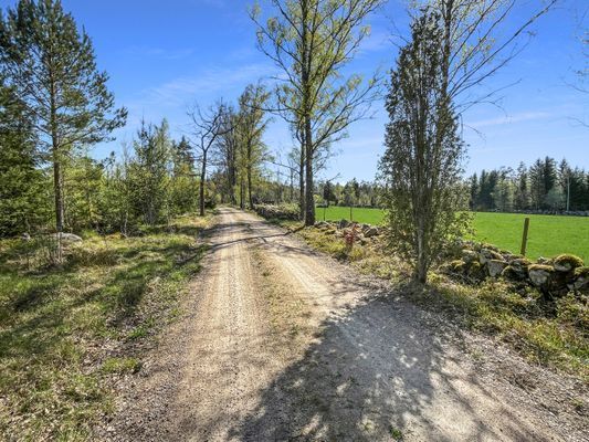 Mysig Stuga omgiven av natur - Bild 23