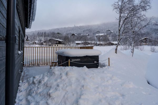 Altan med spabad och utgång från bastu