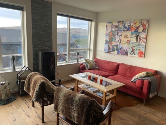 Hyr denna stuga i Åre på 75 m². 6 sängplatser. Pris ej tillgängligt. Se bilder och tillgänglighet här.