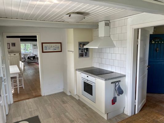 Fyrlängad gård mitt på Österlen - Bild 7