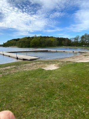 Sjönära boende mitt i skogen - Bild 21