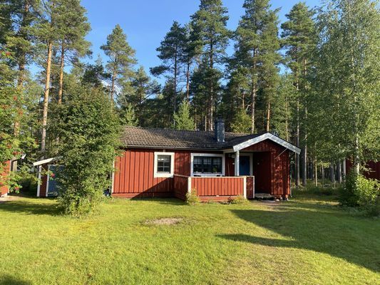 Mysig stuga på Sollerön nära Siljan, bad och Mora