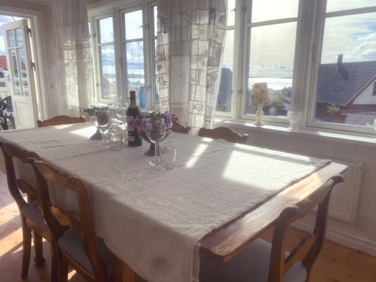 Skärgårdshus med utsikt över havet I Lysekil - Bild 29