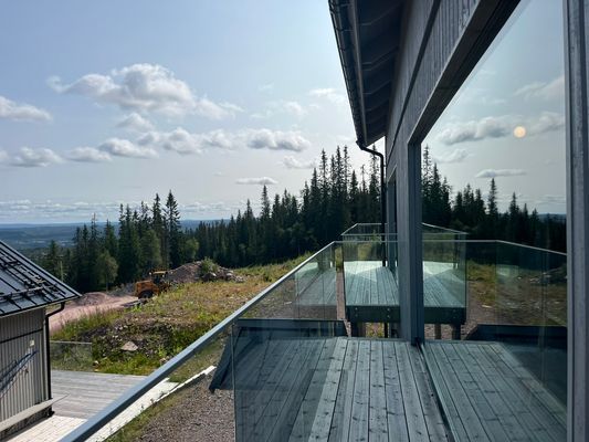 Nybyggt med perfekt ski-in ski-out i Lindvallen - Bild 15