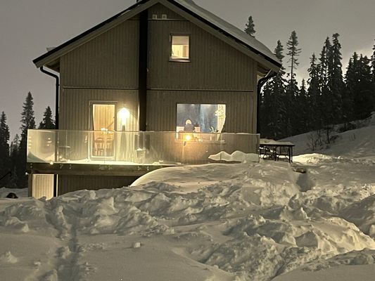 Nybyggt med perfekt ski-in ski-out i Lindvallen - Bild 20