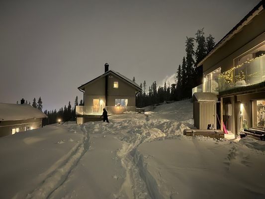 Nybyggt med perfekt ski-in ski-out i Lindvallen - Bild 21