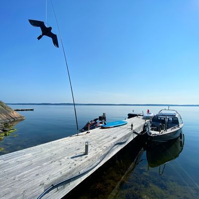 Idylliskt i skärgården med slående utsikt och pool - Bild 8