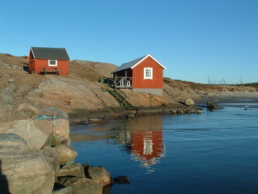 Charmig, äldre stuga i lantligt läge nära havet. - Bild 14