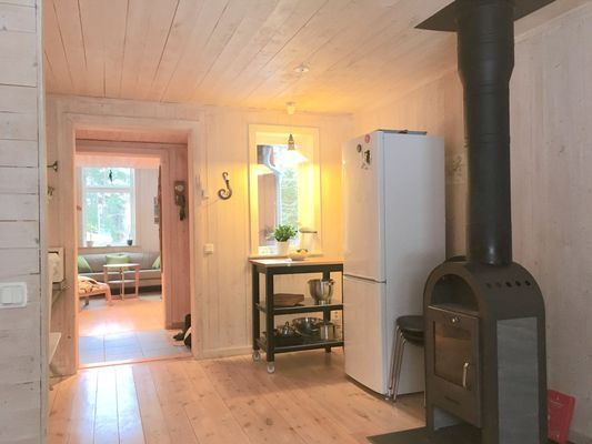 Modernt skärgårdshus på Skarpö, bilfärja - Bild 6
