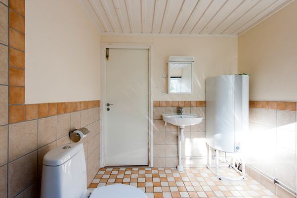 Stuga vid Tofta Strand, när bad, affär, restaurang - Bild 10