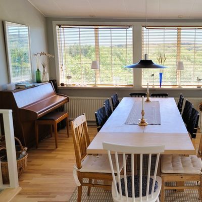 Fint hus nära havet i sommaridyll på Tjörn - Bild 8