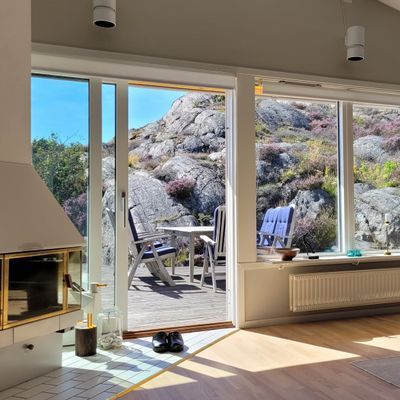 Fint hus nära havet i sommaridyll på Tjörn